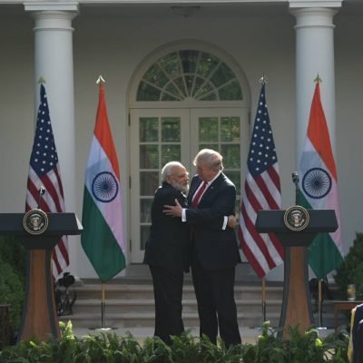 modi-trump-hug